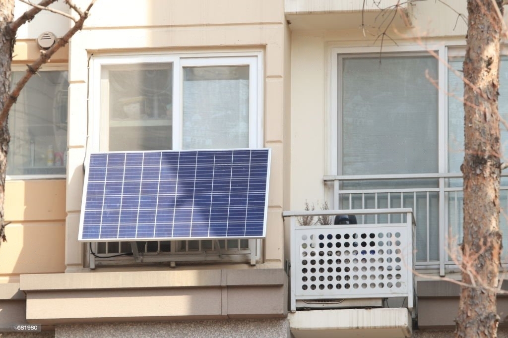 poner placas solares en un piso